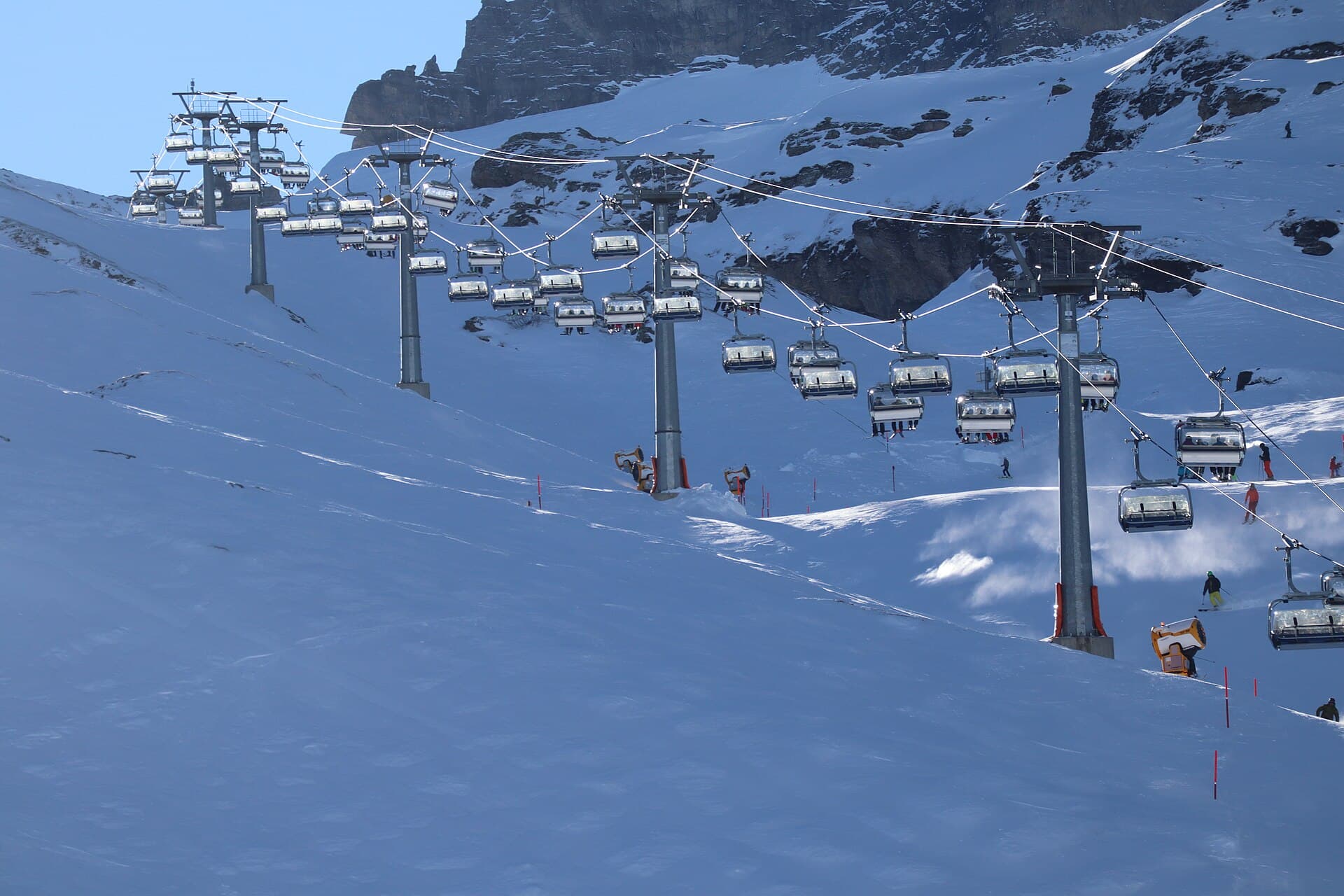 Canadian business infrastructure in the mountains